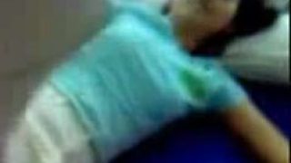 Siswi SMA ngentot dengan guru olahraga