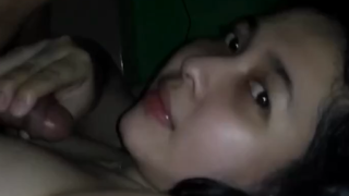 Tante resti uchu minta crot di mulut